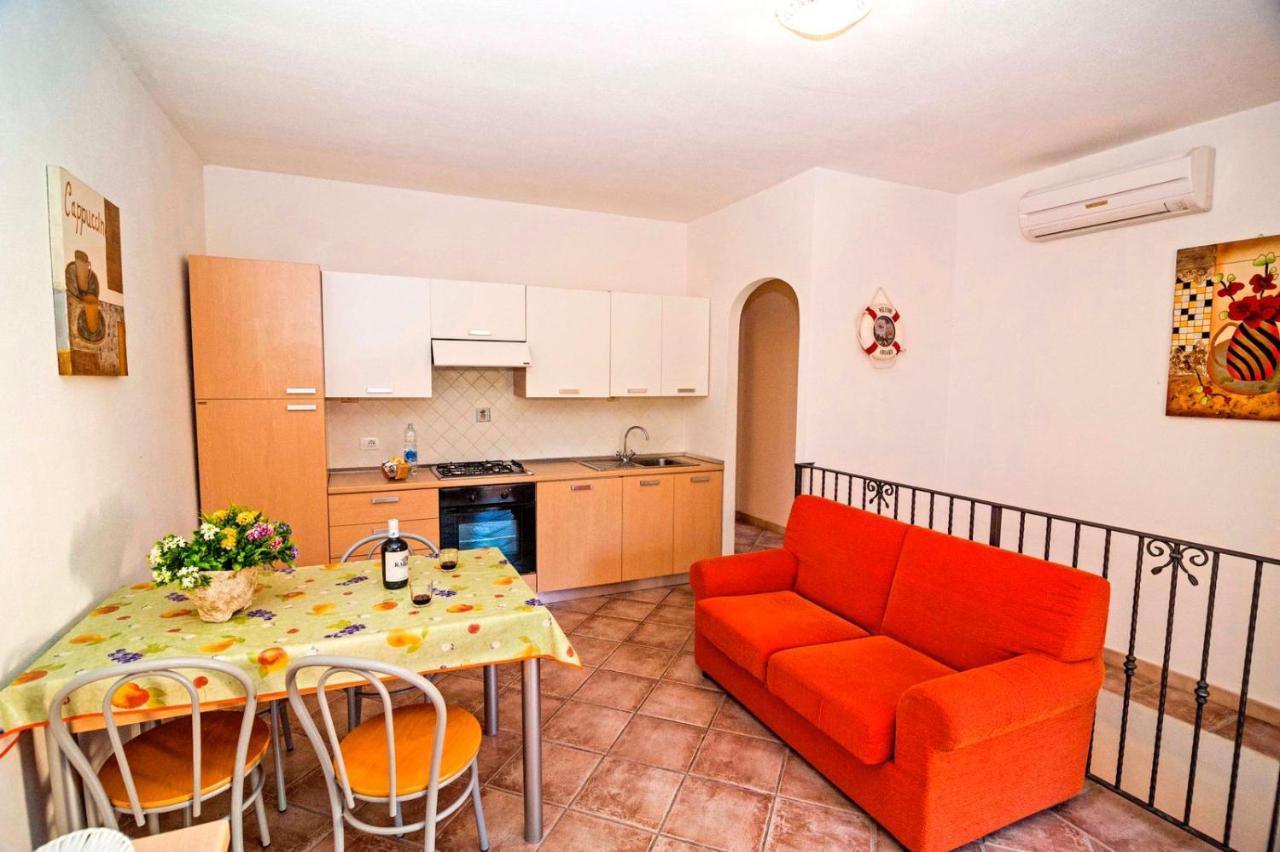 Residence Lu Soli Budoni Affitti Buitenkant foto