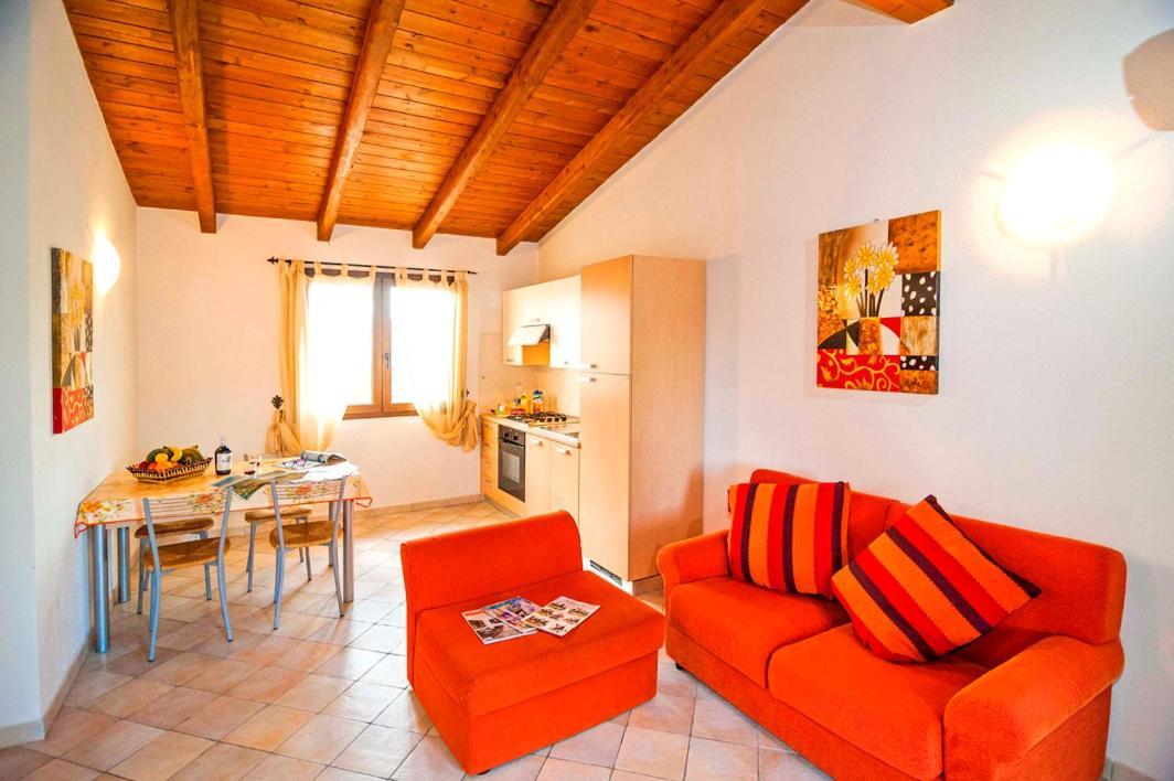 Residence Lu Soli Budoni Affitti Buitenkant foto